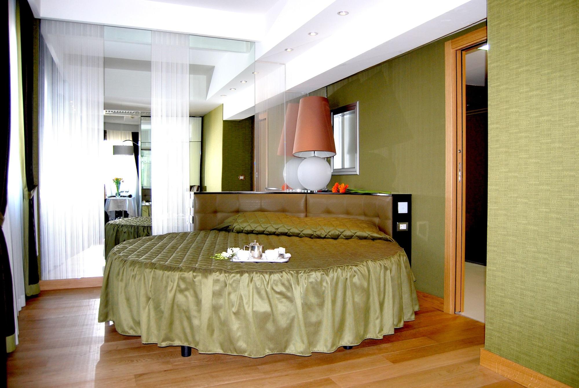 Hotel Royal Caserta Bagian luar foto