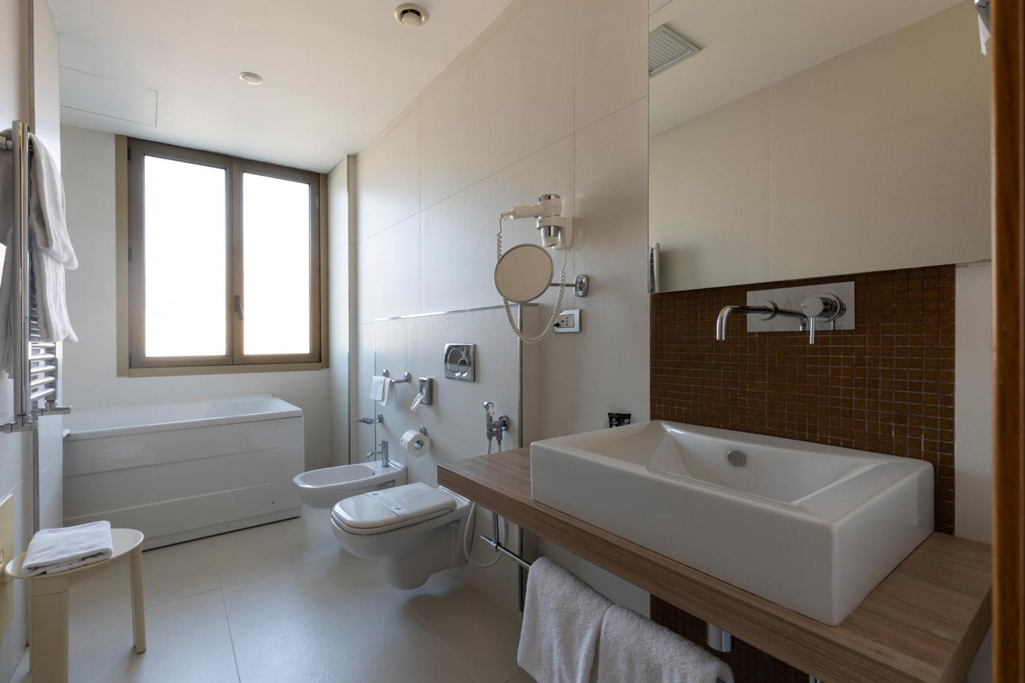 Hotel Royal Caserta Bagian luar foto