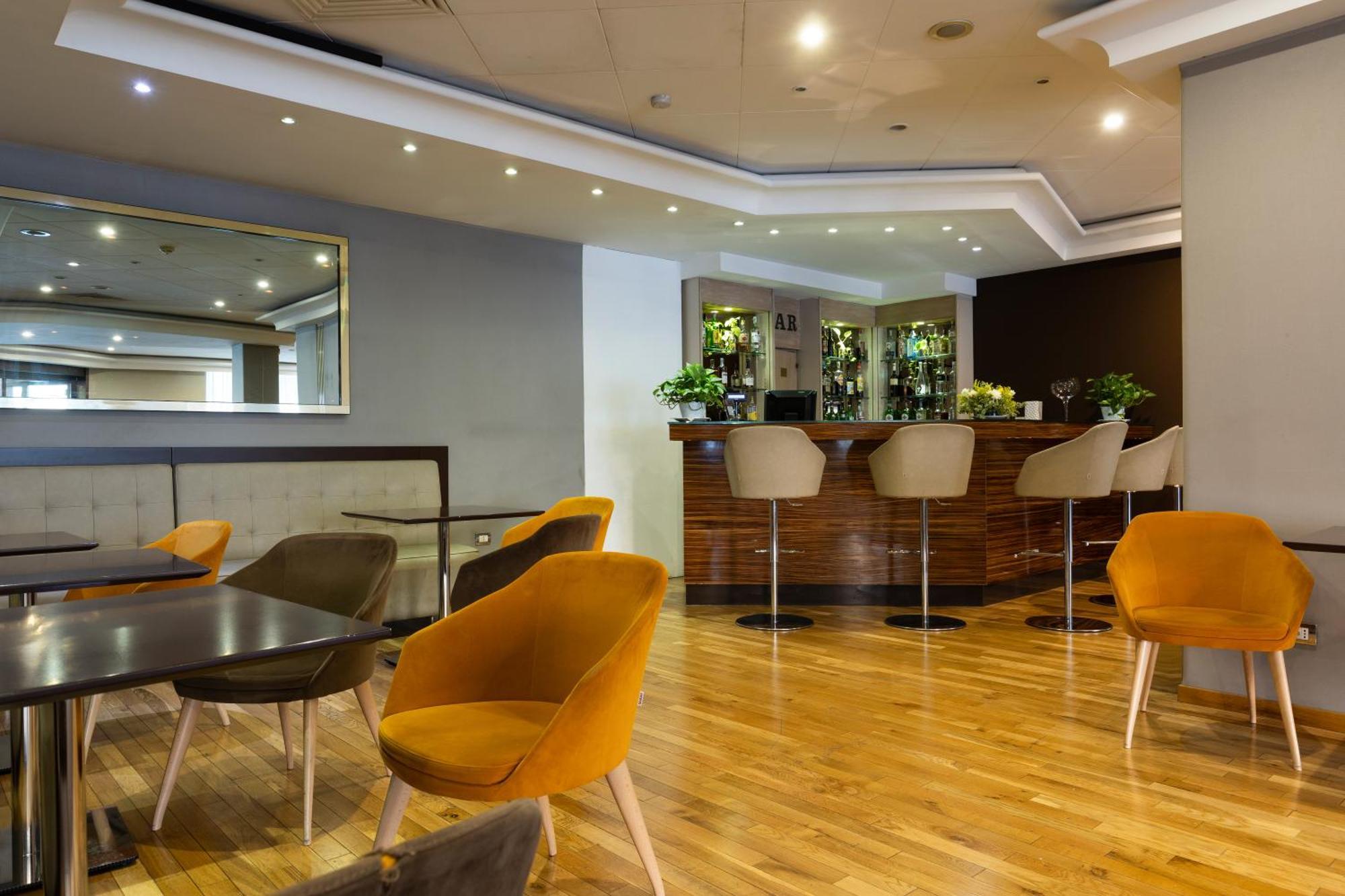 Hotel Royal Caserta Bagian luar foto