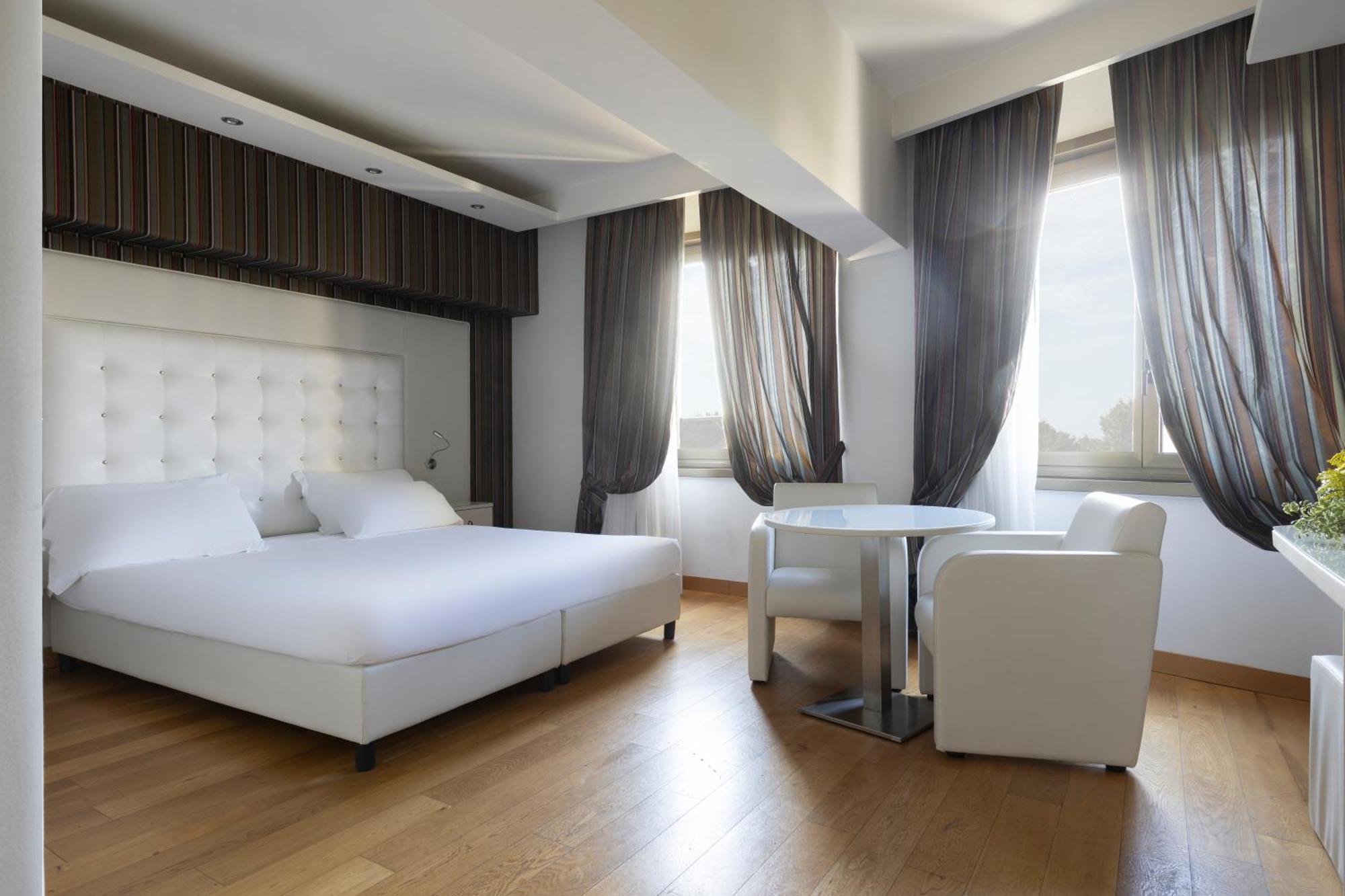 Hotel Royal Caserta Bagian luar foto