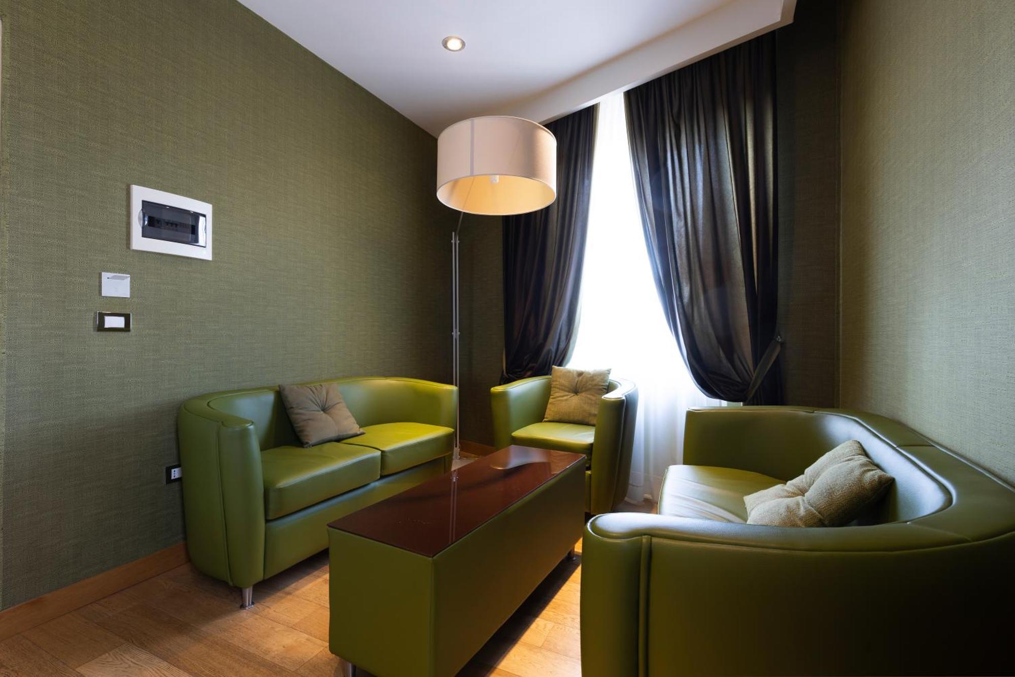 Hotel Royal Caserta Bagian luar foto
